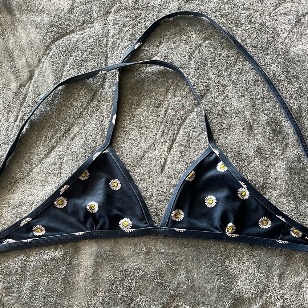 LIMITED EDITION PRINT! jolyn size small top (triangle top)